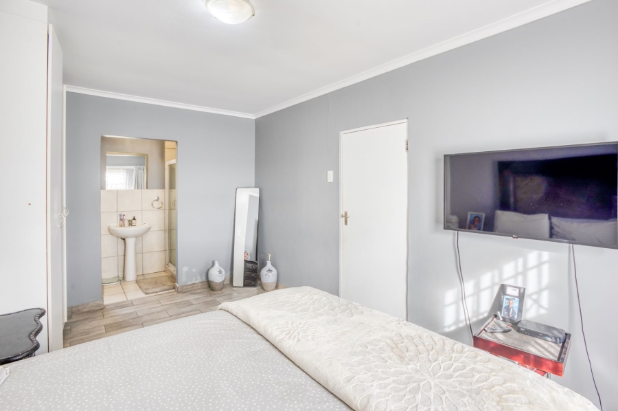 3 Bedroom Property for Sale in Nahoon Valley Park Eastern Cape